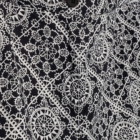 Talbots vintage stretch cropped pants tile/lace print EUC - Picture 3 of 10
